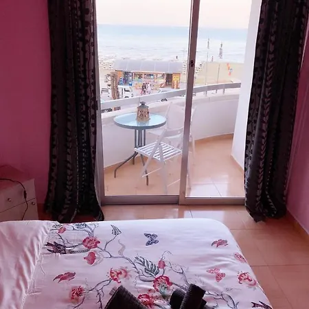 Front Apartment *